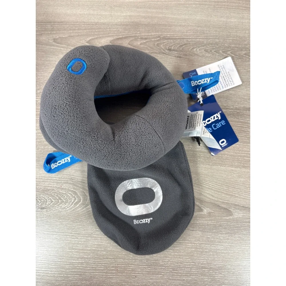 Bcozzy Chin Supporting Travel Neck Pillow Gray Blue Small Kids Storage Bag NWT